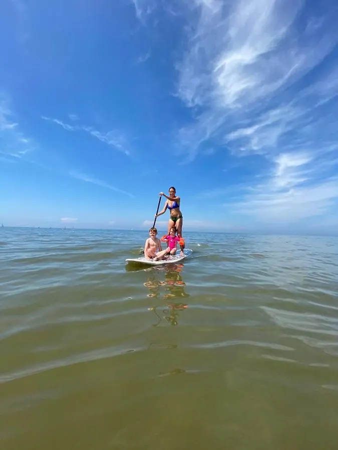 Tiny Beachhouse デン・ハーグ